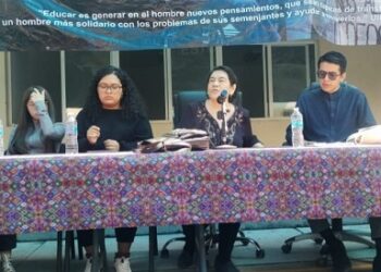 «Ante el panorama actual, México requiere líderes como tú”: Ehécatl Lázaro ante estudiantes de la CDMX