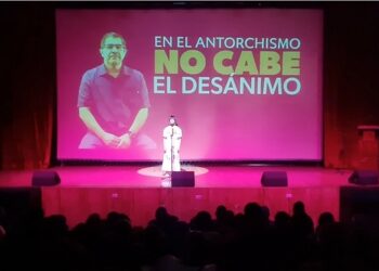 Sólo tomando el poder político se podrá construir una sociedad más justa, Brasil Acosta ante plenistas de la CDMX