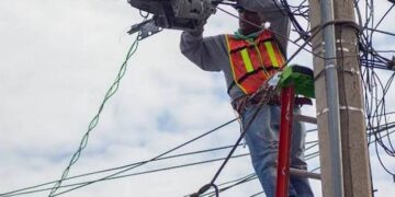 CFE deja sin luz a enfermos de la colonia El Paraíso en Tláhuac