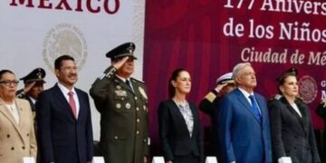 Batres asiste a la ceremonia del 177 aniversario de la gesta heroica de los Niños Héroes de Chapultepec