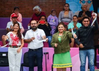 Brugada y Basulto inauguran la alberca semiolímpica “Rebeca” en Iztpalapa