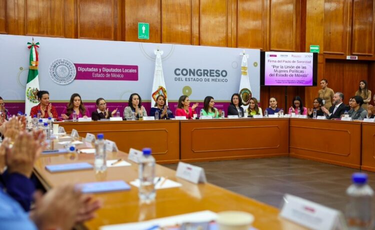 Diputadas mexiquenses protestan contra la exclusión en el Congreso
