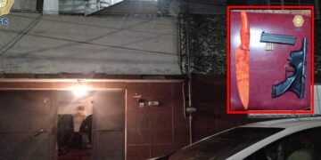 Sujeto acuchilla a su esposa y a su madre dentro de su casa