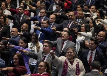 Coordenadas Políticas/Martin Aguilar/Entre el poder y el dinero