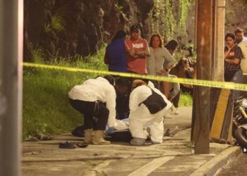 Fallecen dos motociclistas al caer de sus bikers en Coyoacán