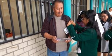 Estudiantes de secundaria trabajan por erradicar la violencia en la Ciudad de México