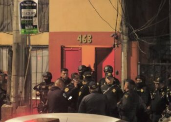 Ejecutan a sujeto en la Santa Anita, adentro de un departamento en Iztacalco