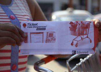 Quieren suspender vales de despensa del gobierno de la CDMX por supuestas irregularidades