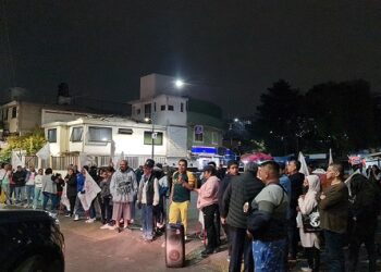 Policía de Azcapotzalco amenaza con quitar puestos de los comerciantes antorchistas en Azcapotzalco