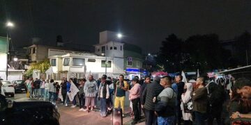 Policía de Azcapotzalco amenaza con quitar puestos de los comerciantes antorchistas en Azcapotzalco