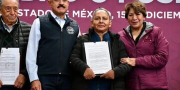 Delfina Gómez entrega más de 2 mil 500 títulos de propiedad en 103 municipios