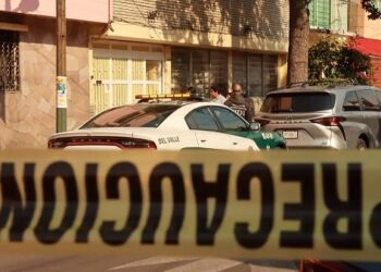 Le disparan a sujeto a las puertas de su casa en la Del Valle