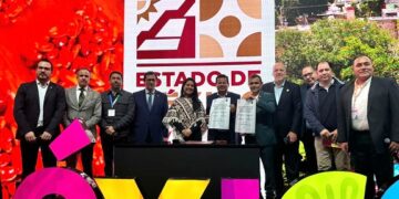 Edomex y España firman convenio de hermanamiento de Pueblos Mágicos en la Fitur 2025