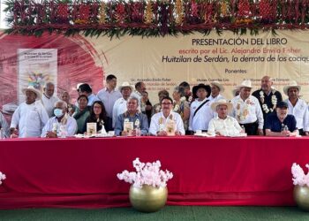 Presentan el libro “Huitzilan de Serdán, la derrota de los caciques” en la Sierra Norte