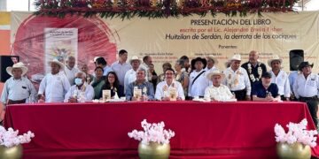 Presentan el libro “Huitzilan de Serdán, la derrota de los caciques” en la Sierra Norte