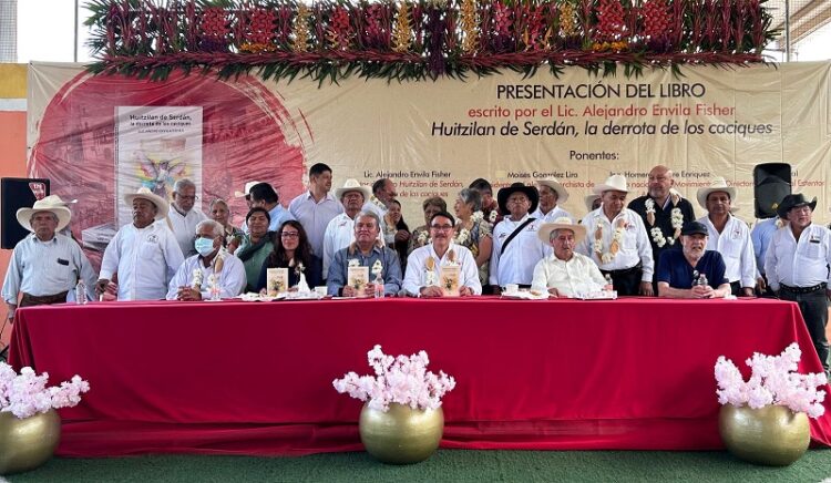 Presentan el libro “Huitzilan de Serdán, la derrota de los caciques” en la Sierra Norte