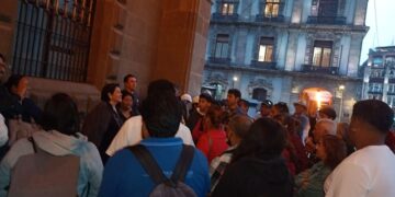 Familias de Álvaro Obregón se manifiestan para evitar desalojo de viviendas