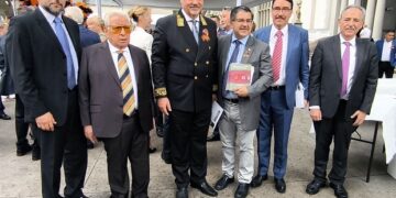 Antorcha participa en los eventos del Día de la Victoria del Pueblo Soviético