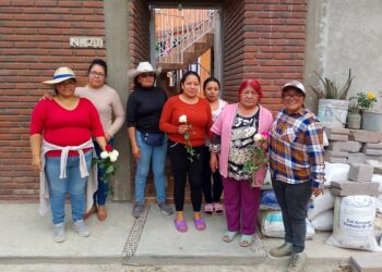 Antorcha en la CDMX festeja la labor insustituible de las madres de familia