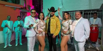 Detrás de cámaras del tema “Aunque ya esté grande”