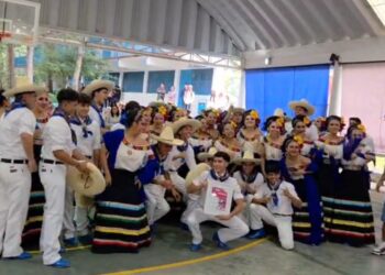 Gana la PLC Cuautitlán Izcalli primer lugar en el Cuarto Concurso de Danza 2025
