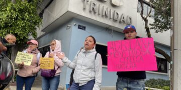 Nueva protesta de ex trabajadores del Sanatorio Trinidad, a quienes corrieron por exigir sus derechos