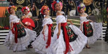 La cultura y el arte en defensa de estudiantes y sus albergues en Oaxaca