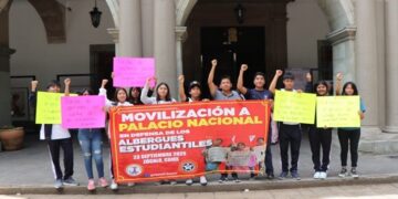 Estudiantes de Oaxaca protestarán mañana en “La Mañanera” de Claudia Sheinbaum