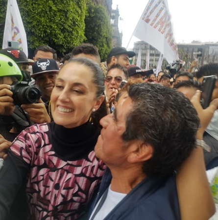 Comerciantes del Centro Histórico muestran su apoyo a Claudia Sheinbaum tras siete años de transformación