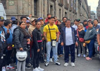 Comerciantes del Centro Histórico muestran su apoyo a Claudia Sheinbaum en su primer de gobierno