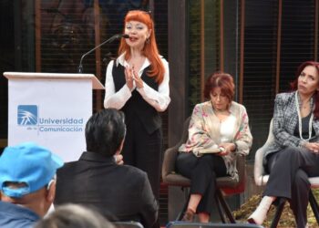 “Mujeres que rompieron el techo de cristal” comparten manifiesto de resiliencia