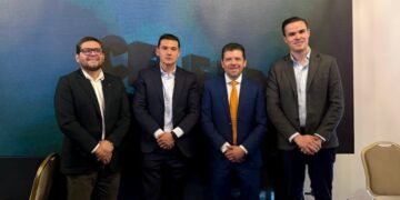 Panamotors aportará más de 700 unidades de seminuevos para el desarrollo de transporte de carga en México.