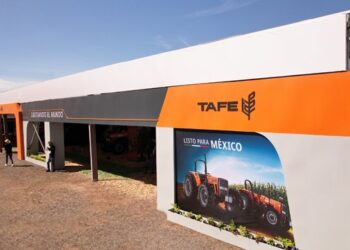 TAFE Tractors presenta la Serie Magna 15, un rango completo de tractores utilitarios de 50-100 HP en Expo Agroalimentaria 2025