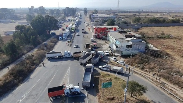 Pérdidas de hasta 6 mmdp por bloqueos de transportistas y productores: Concanaco