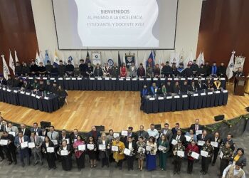 La educación debe ser permanente, incluyente, digital y profundamente humana, coinciden en premios ALPES