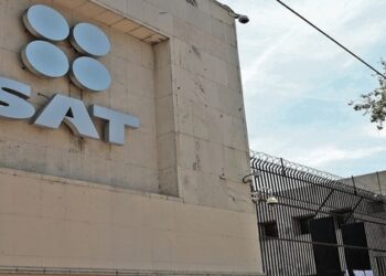 Piden investigar a dirigente Sindical de Hacienda y SAT por corrupción