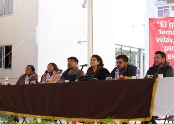 Gloria Brito llama a la educación y organización del pueblo