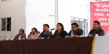 Gloria Brito llama a la educación y organización del pueblo