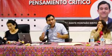 Dante Montaño invitó a docentes a fortalecer el pensamiento crítico en tiempos de complejidad global