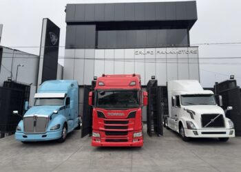 Caída en producción de camiones pesados tensiona la logística en México y desplaza la demanda hacia el merca do seminuevo