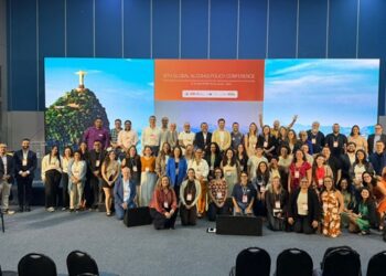 Urge frenar interferencia de alcoholeras