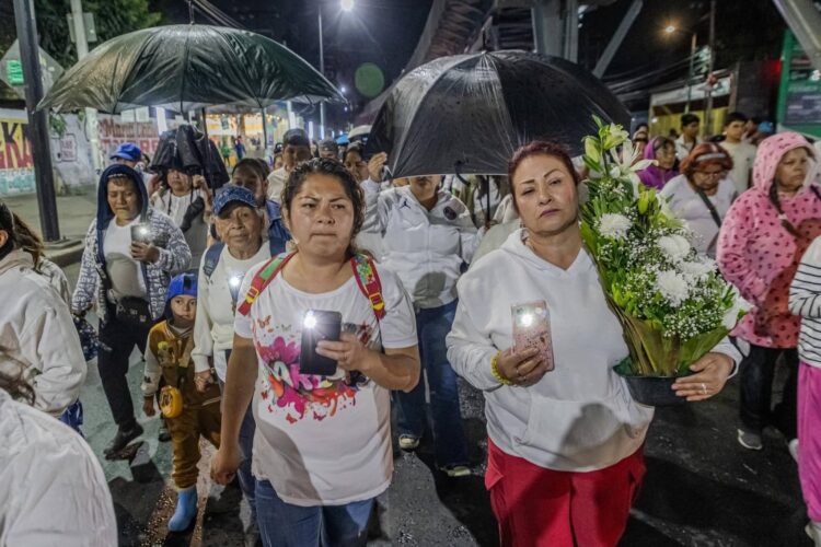 Antorchismo exige justicia y un Metro seguro en multitudinaria procesión por víctimas de la Línea 12