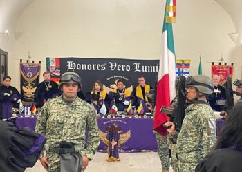 Seis agentes aduanales reciben Doctorado Honoris Causa; Claustro Doctoral Honores Vero Lumine Internacional y AAADAM firman alianza