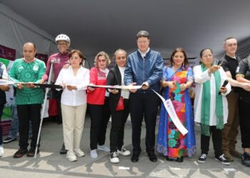 Inauguran la Glorieta mundialista en Insurgentes