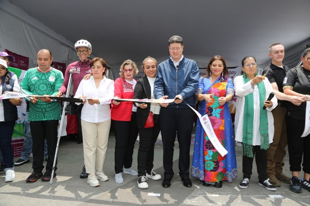 Inauguran la Glorieta mundialista en Insurgentes