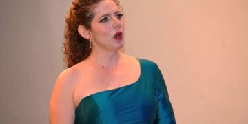 Carmen Carvajal Bonanni, joven soprano poblana que busca llevar la ópera mexicana al mundo