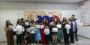 Con versos, declamadores antorchistas de la CDMX celebran el legado de Fidel Castro