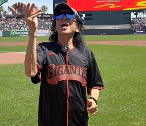 Alex Lora tirará la primera bola en el Oracle Park de San Francisco, EU