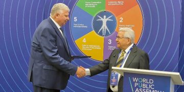 Los pueblos del mundo deben tomar el poder y crear una sociedad mejor: Aquiles Córdova, en la Asamblea Pública Mundial, en Rusia