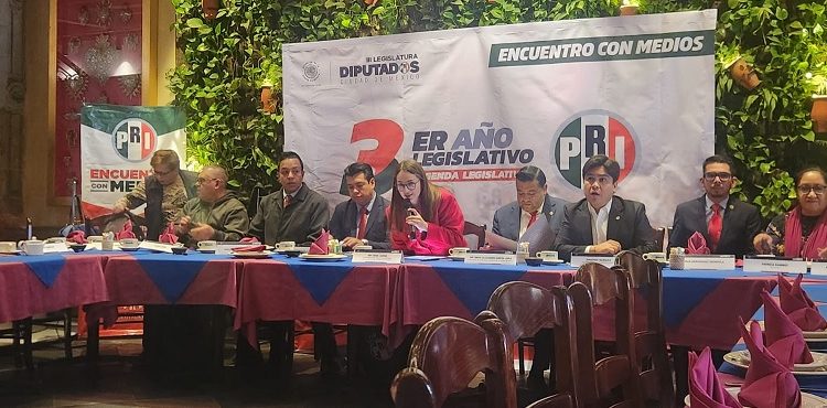 PRI perfila alianza con el PAN y acusa a MC de ser “Morena de closet” en las elecciones de 2027